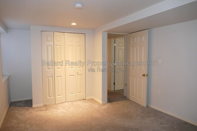 Building Photo - 9306 Stone Ave N
