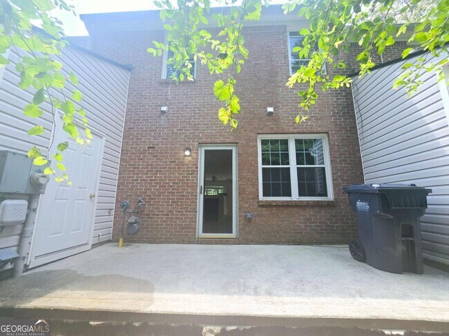 Building Photo - 1318 Guilderoy Ln