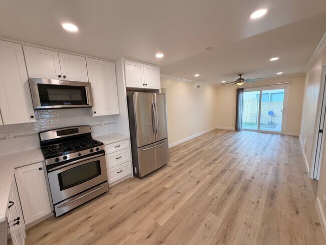 Building Photo - Remodeled 3 Bedroom Cerritos House For Rent with Central AC!