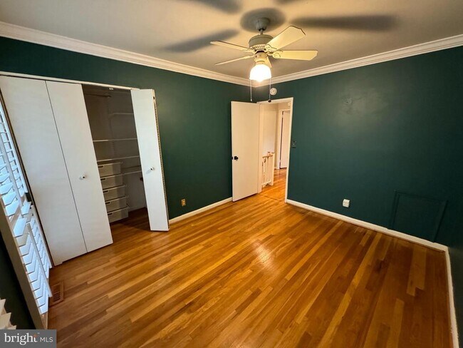 Building Photo - 241 G St SW