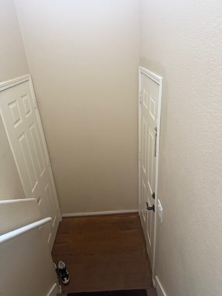 Entering - 3805 Juno Beach St