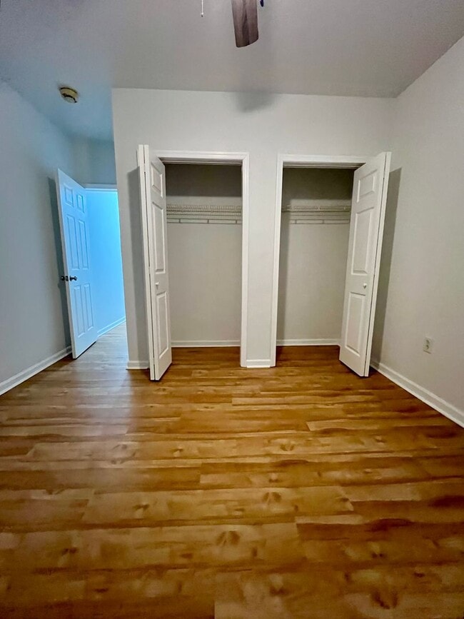 Building Photo - Newly Renovated 2-Bedroom Apartment in Hunting Park! PHA ACCEPTED!