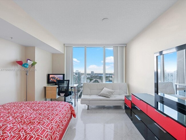 Building Photo - 16699 Collins Ave