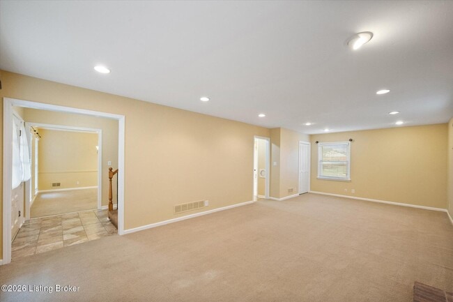 Building Photo - 9903 Welshpool Ct