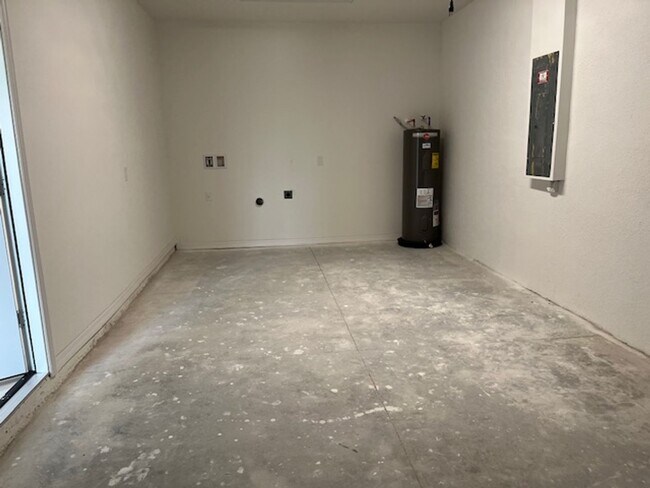 Building Photo - ASK US ABOUT FREE RENT!! NEW CONTRUCTION 2...