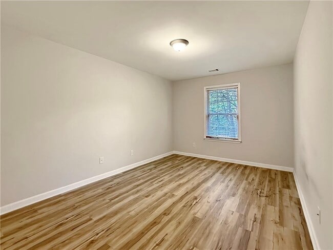 Building Photo - 1645 Southgate Mill Dr