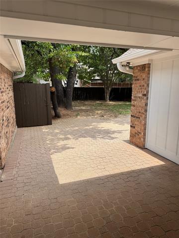 Building Photo - 1906 Buffalo Bend Dr