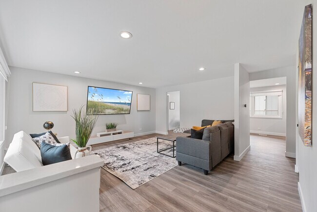 Primary Photo - 227 Wakefield Ln