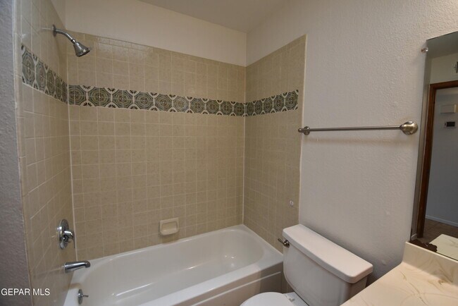 Building Photo - 11724 Lorri Dr