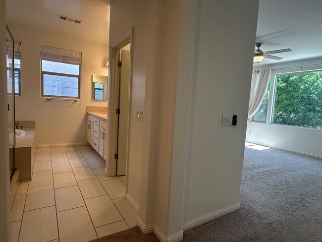 Building Photo - Seven Oaks Highgate Gated Community - READ...