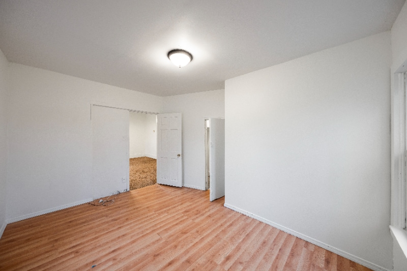 Building Photo - 319 Waverly Ave