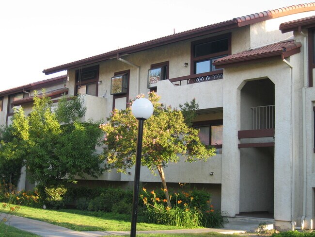 Building Photo - 27948 Tyler Ln