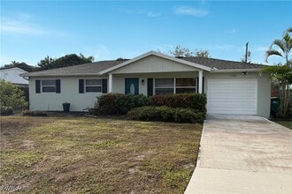 Building Photo - 1136 Illinois Dr