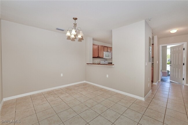 Building Photo - 9093 Gervais Cir