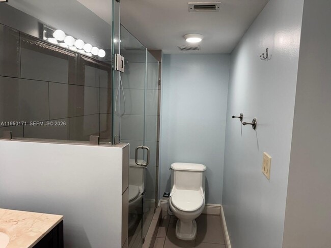 Building Photo - 16541 Blatt Blvd