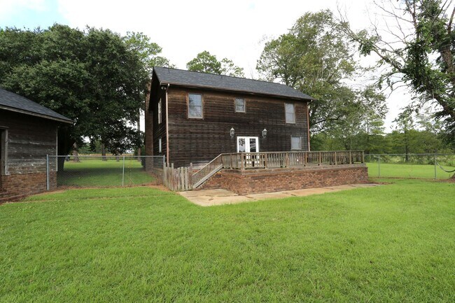 Building Photo - 796 John R Coleman Rd