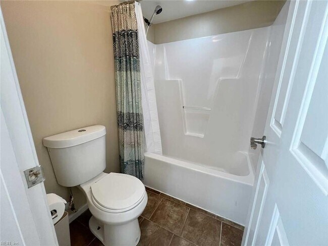 Building Photo - 1812 Kempsville Crossing Ln