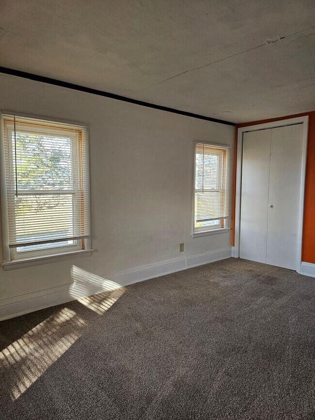 Building Photo - Great Two Bedroom Home in Haskins