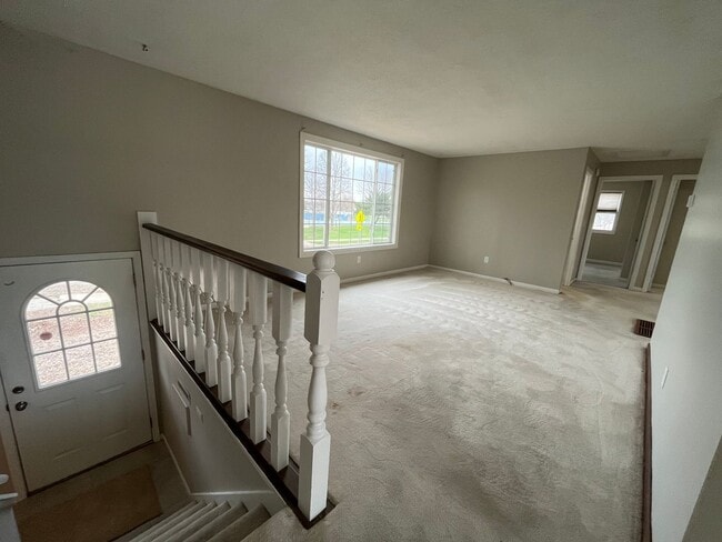 Building Photo - 4 Bed/2 Bath Rental Home with Fenced in Yard!