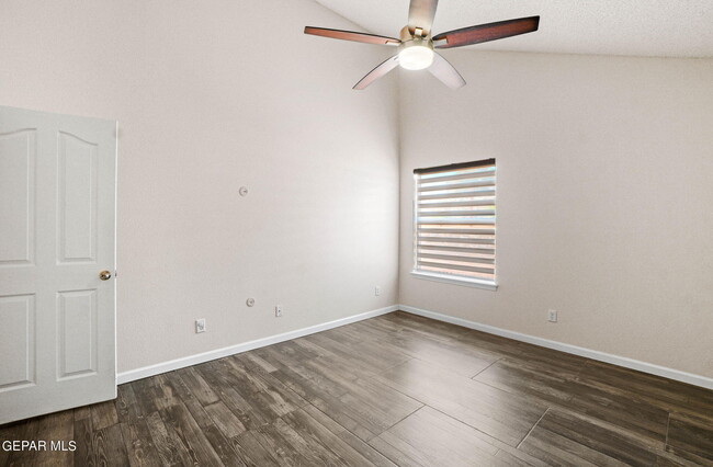 Building Photo - 6753 Parque Del Sol Dr