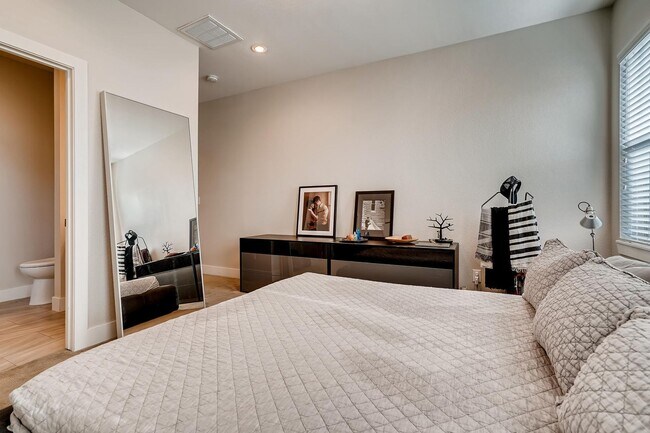 Building Photo - About This Property!