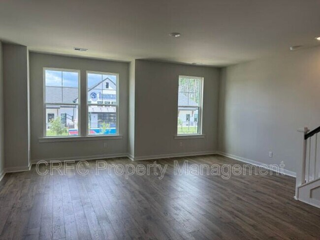 Building Photo - 596 Scholar Way
