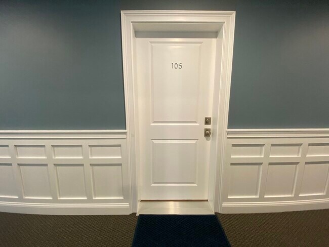 Building Photo - 949 State Rd