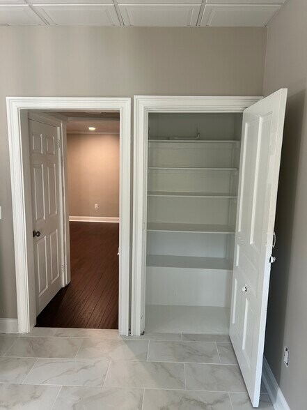 Building Photo - 4054 Howley St