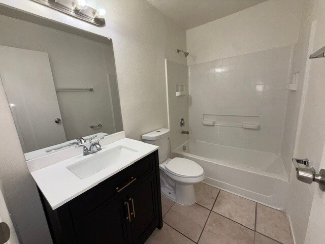 Building Photo - 6540 Pleasant Plains Way