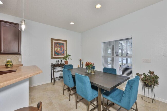 Building Photo - 823 Seminole Sky Dr