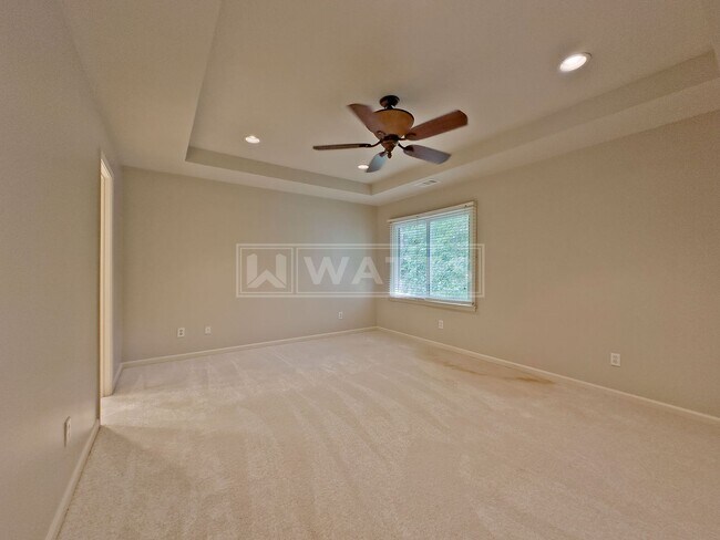 Building Photo - 2080 Stone Brook Dr