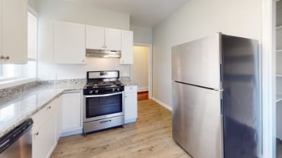 Building Photo - 677 Bennington St