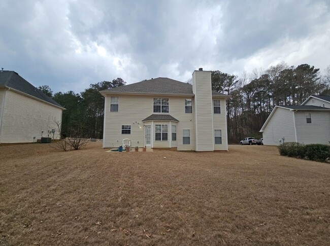 Building Photo - Fayetteville's River's Edge Subdivision Fi...