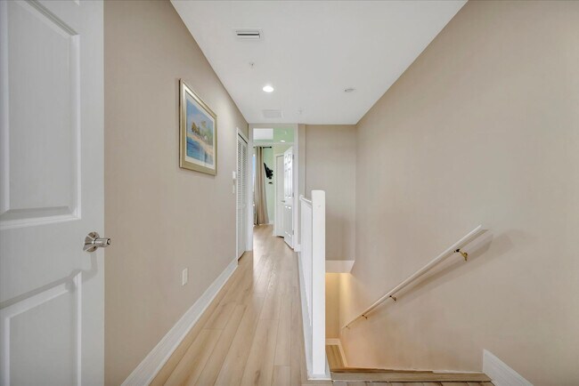 Building Photo - 3216 Mangrove Point Dr