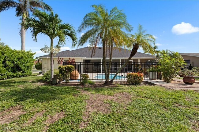 Building Photo - 170 SW 52nd St