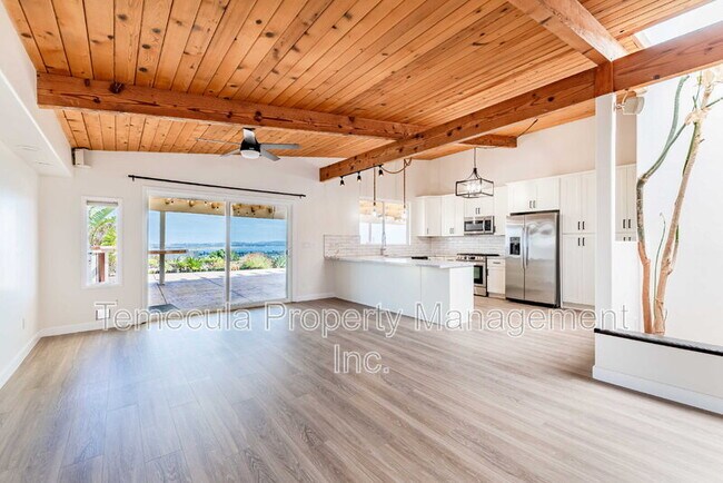 Building Photo - 2655 Loring St