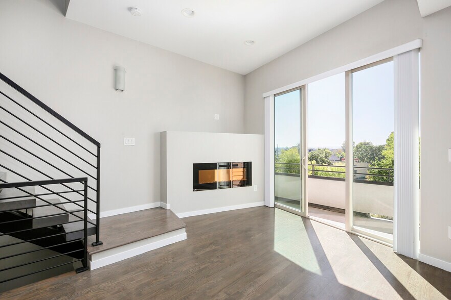 Living room - 2602 W 24th Ave