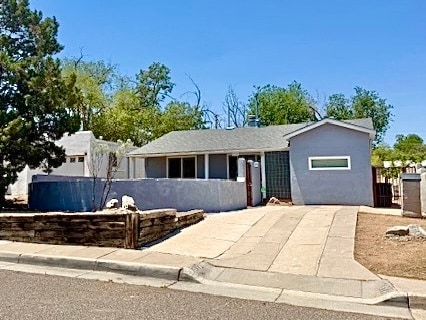 Building Photo - 317 Morningside Dr SE