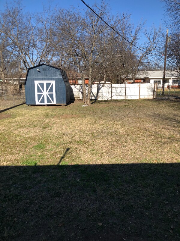 Building Photo - 1006 Bales St