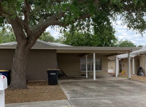 Primary Photo - 1414 N Saturn Ave