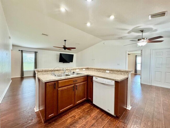 Building Photo - 11346 Southwind Lake Dr
