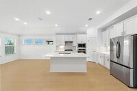 Building Photo - 140 Periwinkle Ln