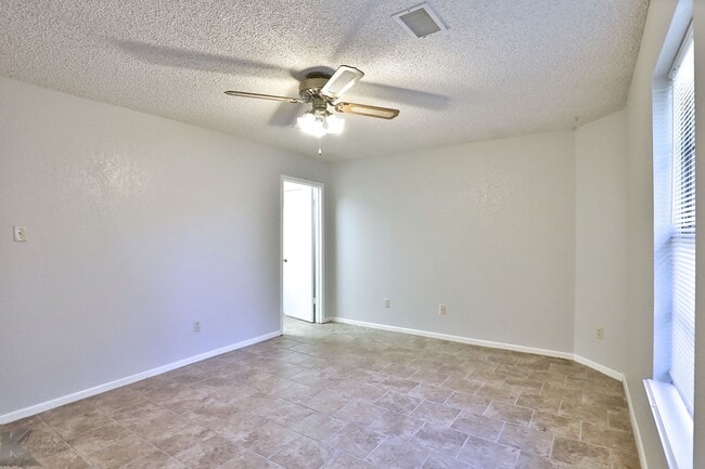 Building Photo - Cul-de-Sac 3/2/2; Ward, Madison, Cooper schools