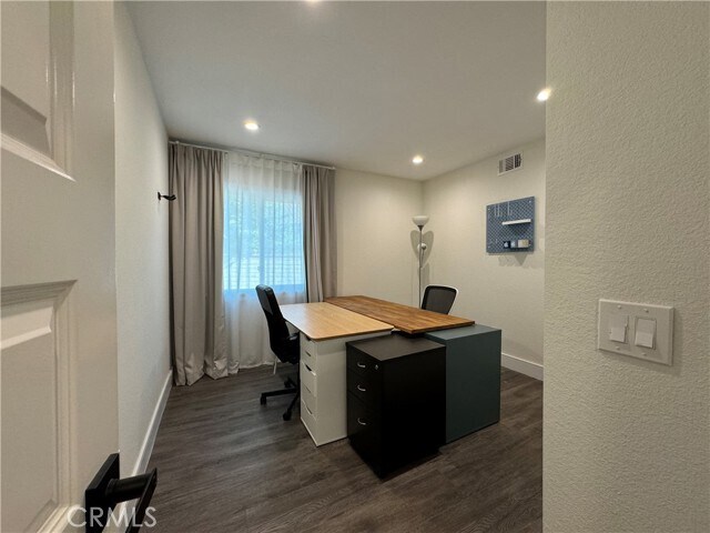Building Photo - 13745 Moonshadow Pl