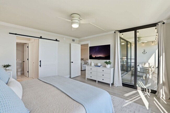 Building Photo - 4253 Bay Beach Ln