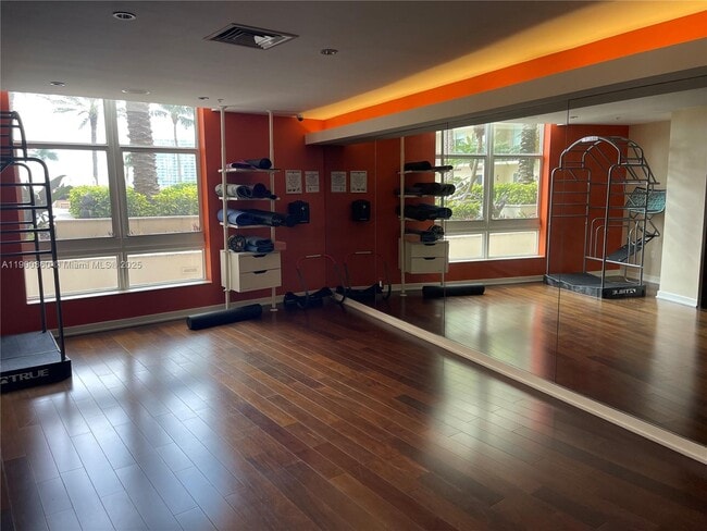 Building Photo - 550 Okeechobee Blvd