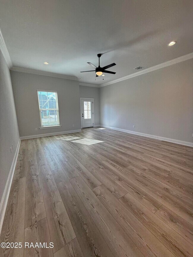 Building Photo - 135 Ridley Ln