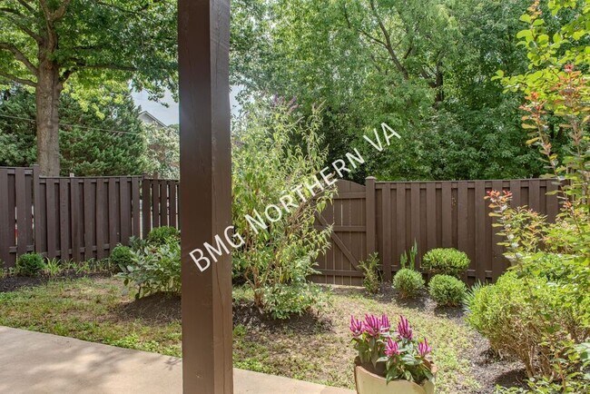 Building Photo - 6001 Keble Dr