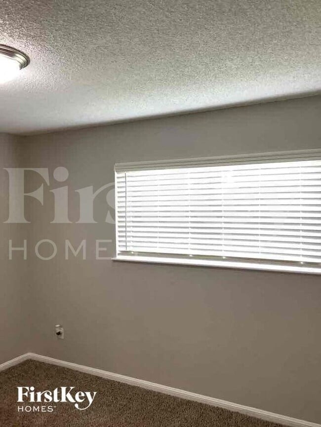 Building Photo - 10127 Carlow Ln