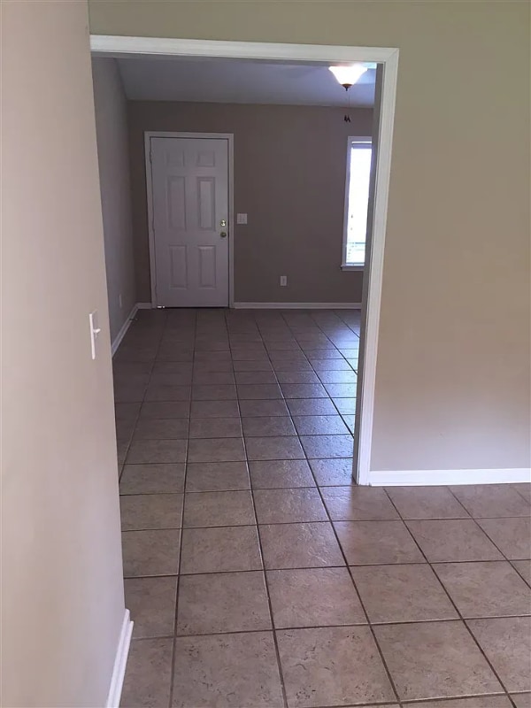 Building Photo - 611 Shadowridge Dr